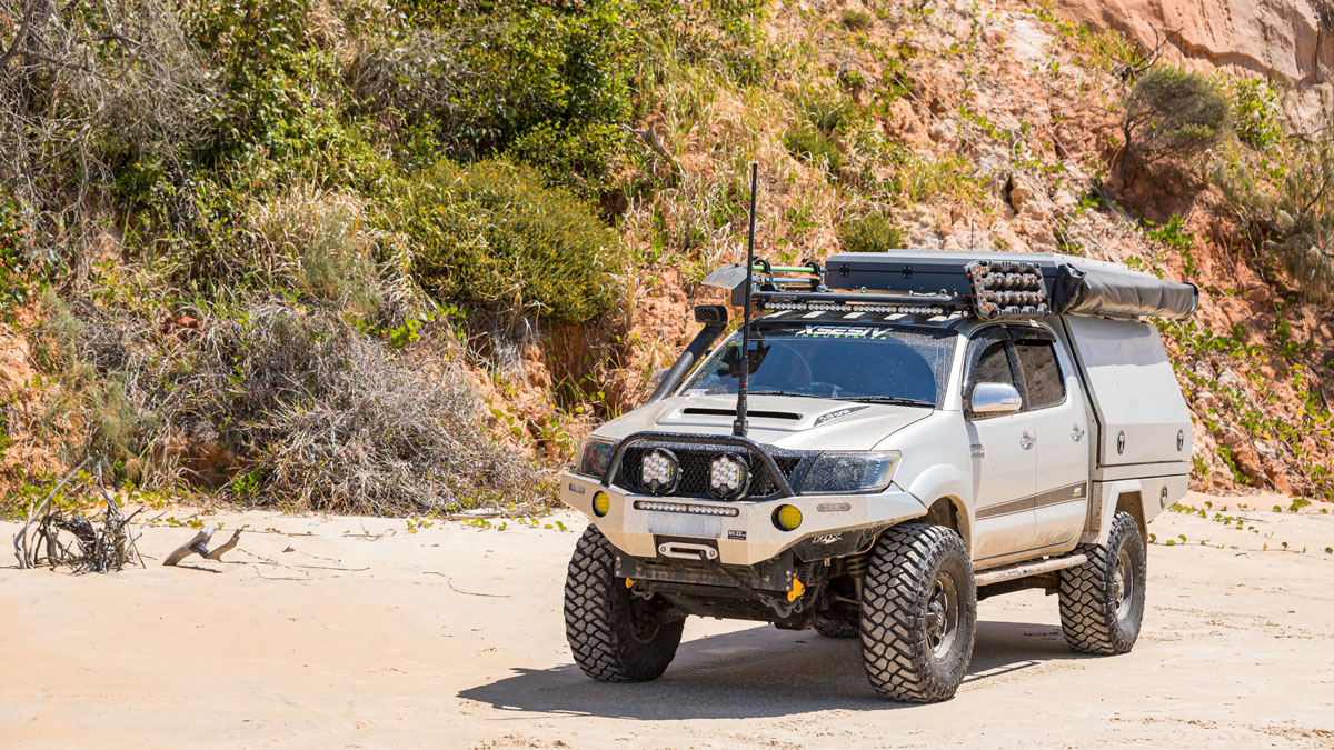 تویوتا هایلوکس